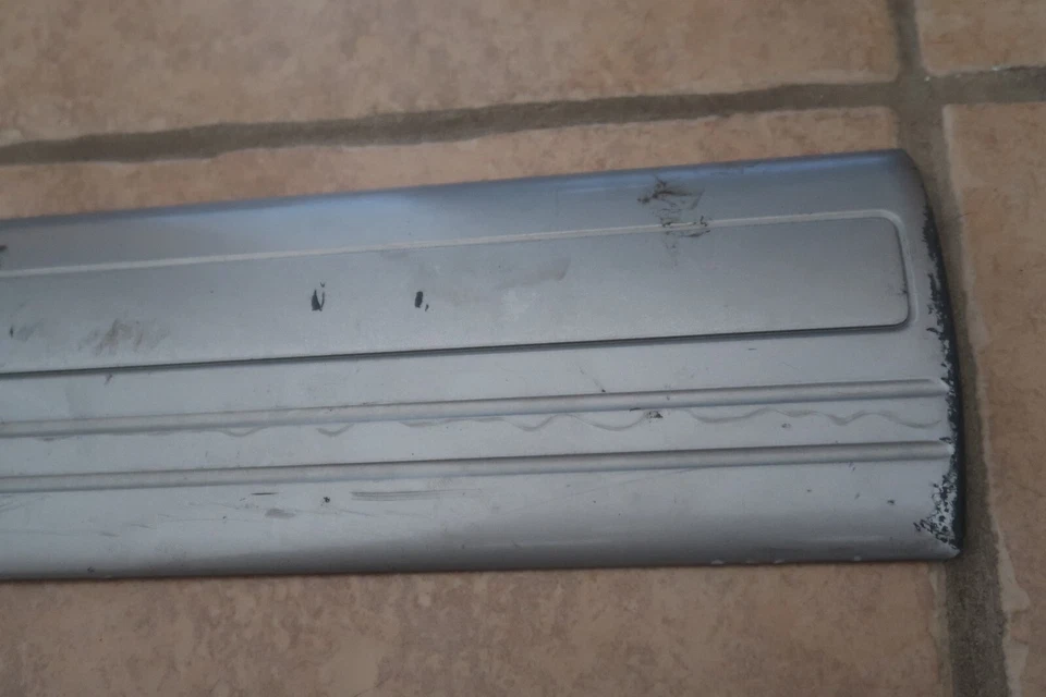 98-04 Toyota Land Cruiser Front Left Driver Exterior Door Molding OEM D2 - Image 3 of 4