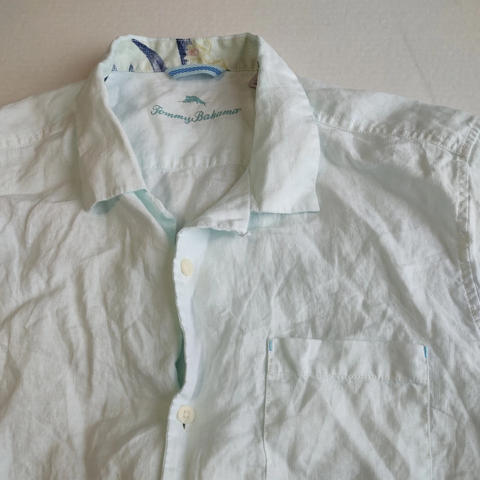 Tommy Bahama Linen Shirt Mens L Light Blue Button Up Short Sleeve Hawaiian Beach