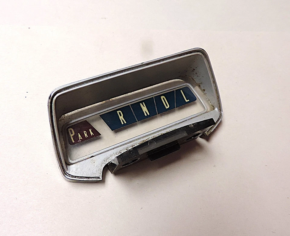 1971 - 1973 DATSUN 510 INDICADOR DE TRANSMISSÃO AUTOMÁTICA NACELLE - BOM - Imagem 2 de 4