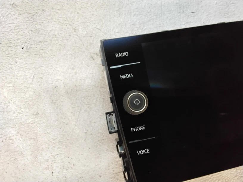 2018 Volkswagen Atlas Information Display 8.0 Screen 5G6919605D OEM - Image 2 of 4