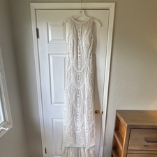 Allure Bridals C527 Ivory Champagne Lace Sheath Wedding Dress Train Size 6
