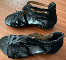 New unbranded size 6 gladiator style ankle sandals, back zip