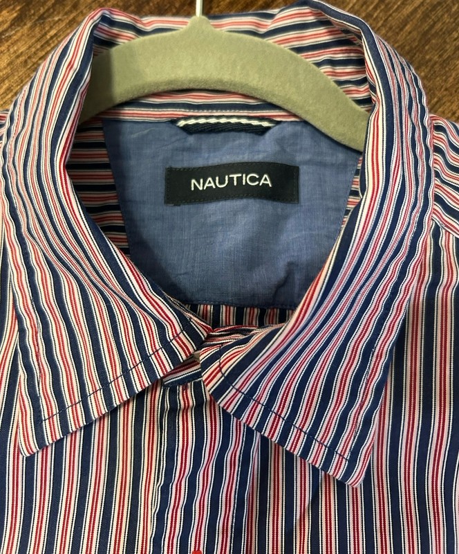 Nautica Mens Button Down Shirt Long Sleeve Large Red & Navy Striped Cotton