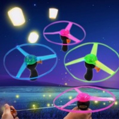 Funny Spinning Flyer Luminous Flying UFO LED Light Handle Flash Flying Toys G Y