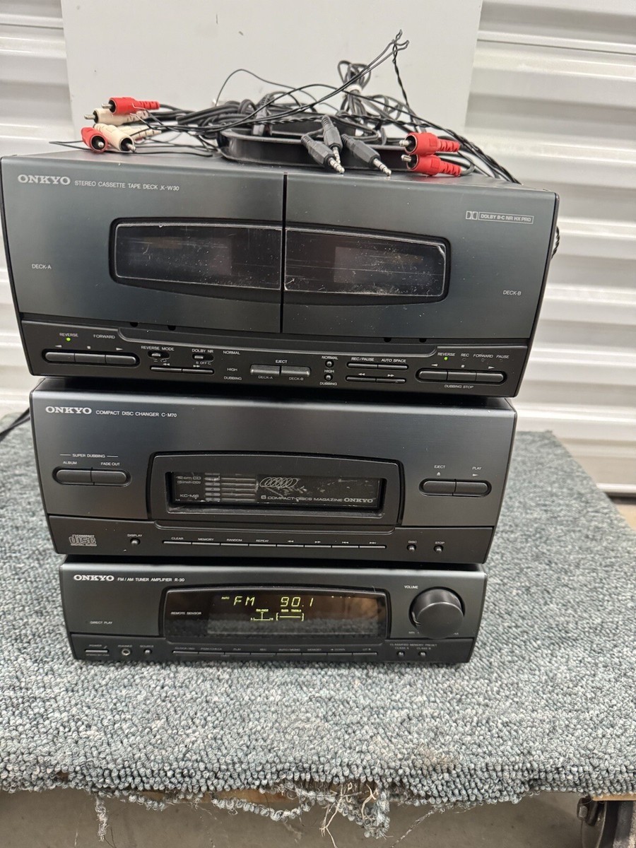 ONKYO R-30 FM AM AMPLIFIER TUNER, C-M70 Compact Disc Player ONKYO R-30 FM AM AMPLIFIER TUNER, C-M70 Compact Disc Player