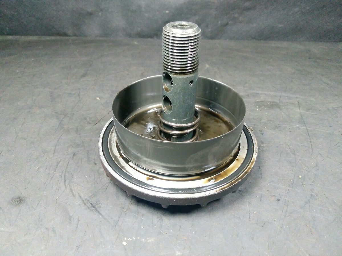 1984 Kawasaki GPZ750 Engine Oil Filter Cover & Bolt 84 GPZ ZX 750