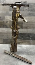 Chicago Pneumatic CP 116 5681 Pavement Breaker Jack Hammer. 87LBS w/Bit