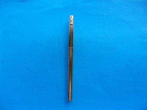 CARAN D' ACHE MADISON GOLD PLATED G CDA FOUNTAIN PEN WITH 14K 585 M NIB