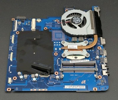 Samsung NP300E5C Laptop Motherboard   Intel Core i3-2370M @ 2.40GHz   Tested