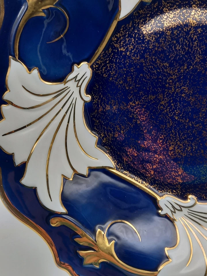 Weimar Porzellan Prunkteller / Prunkschale Ø 32cm kobalt/weiß/ Golddekor - Bild 4 von 4