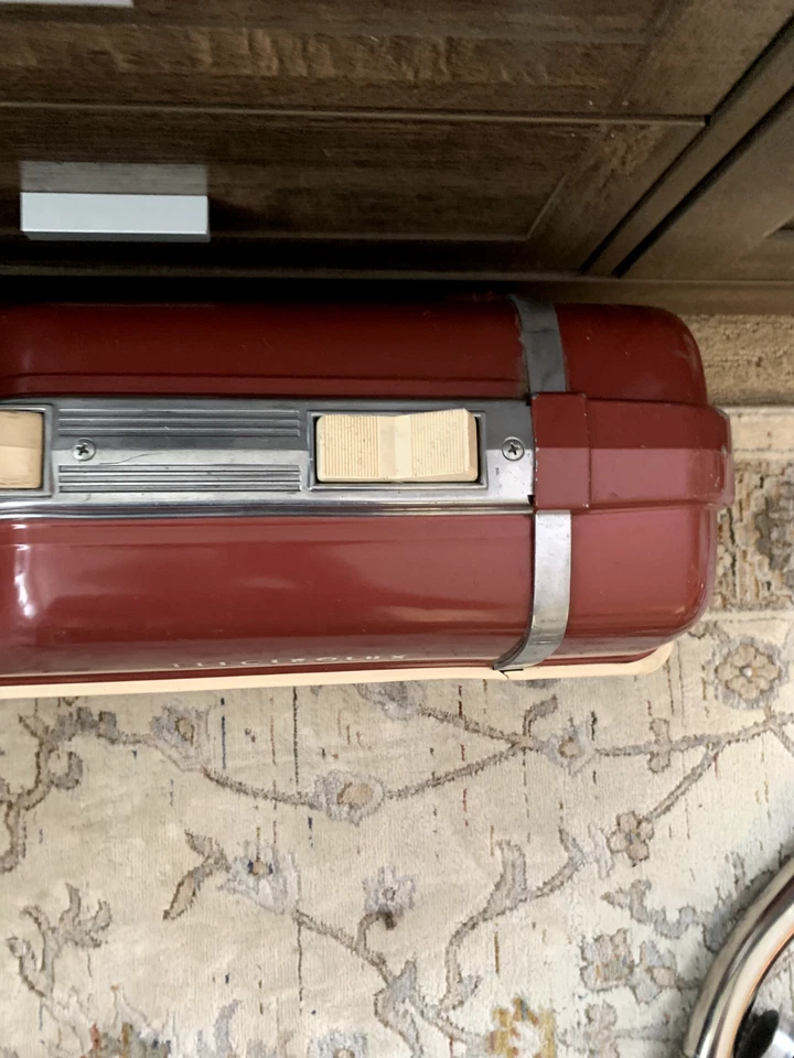 Vintage Electrolux Elux-O-Matic Rose Canister Vacuum Cleaner Attachment Manual - Image 4 of 4