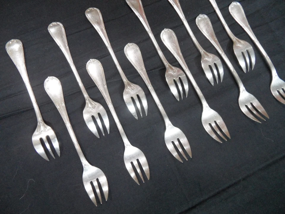 CHRISTOFLE RUBANS CROISES 12 FOURCHETTES A HUITRES L= 14,5cm - Photo 2/4