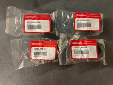 HONDA EU3200I OEM RUBBER FEET MOUNTS #68325-Z45-000 PACK OF 4 NEW LOWER MOUNT