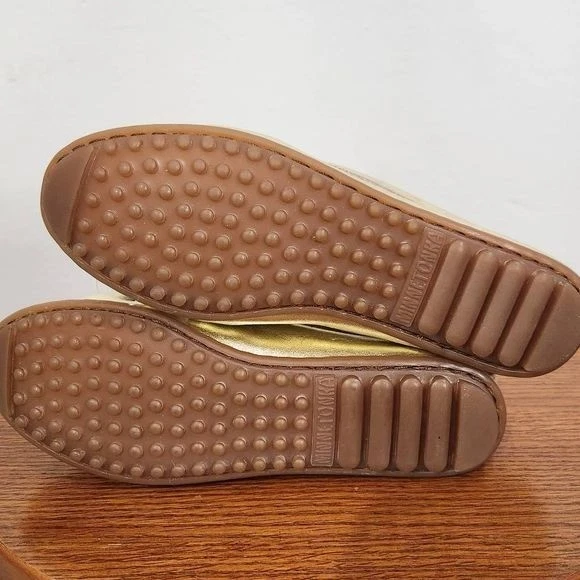 Zapatos Minnetonka para mujer Grace sin usar, en caja, borlas de cuero sin cordones dorados talla 6 Foto 4 de 4