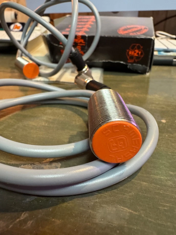 NUEVO 2ea Schmersal IFL 5-18M-10N 10-30 VDC 200MA Sensor de proximidad inductivo 5 mm Foto 3 de 4