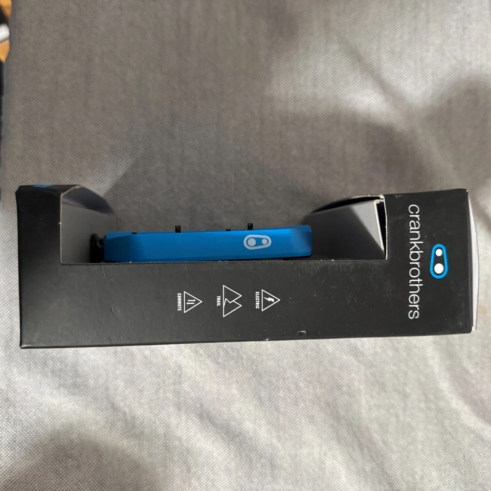 Carimbo de Pedal CRANKBROTHERS 1 GRANDE Pedais Planos/Plataforma de Mountain Bike Azul Novo Na Caixa - Imagem 4 de 4