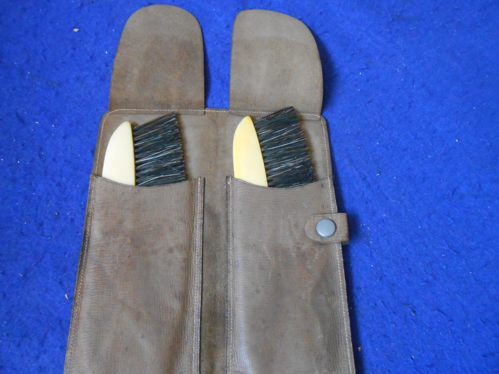 NOS Pre-War Bentley Interior Brush Kit Leather Pouch 2 Embossed Logo Brushes