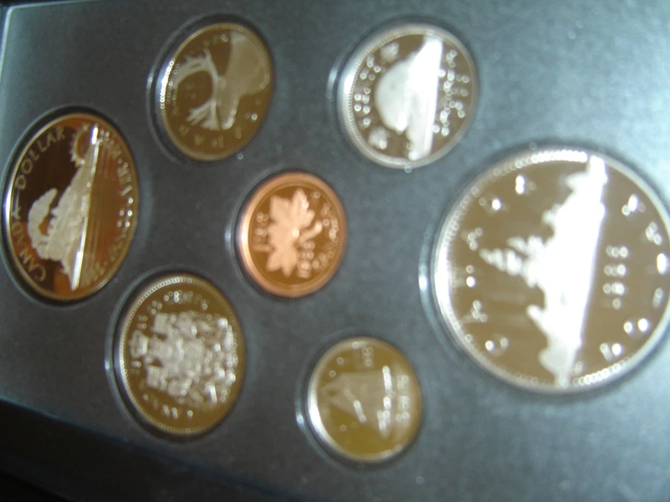 1986 Canada Proof Double Dollar Set (7 Coins Cent to Silver Dollar Mint Set RJ) - Image 2 of 4
