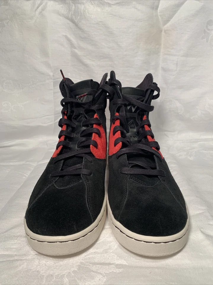 NUEVO Nike Air Jordan Westbrook 0.2 - Zapatos de gamuza negros y rojos (854563 001) Talla 8 Foto 2 de 4