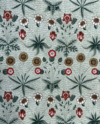 William Morris Daisy 100% Heavy Weight Floral Cotton Fabric by the Half Metre - Image 1 of 2