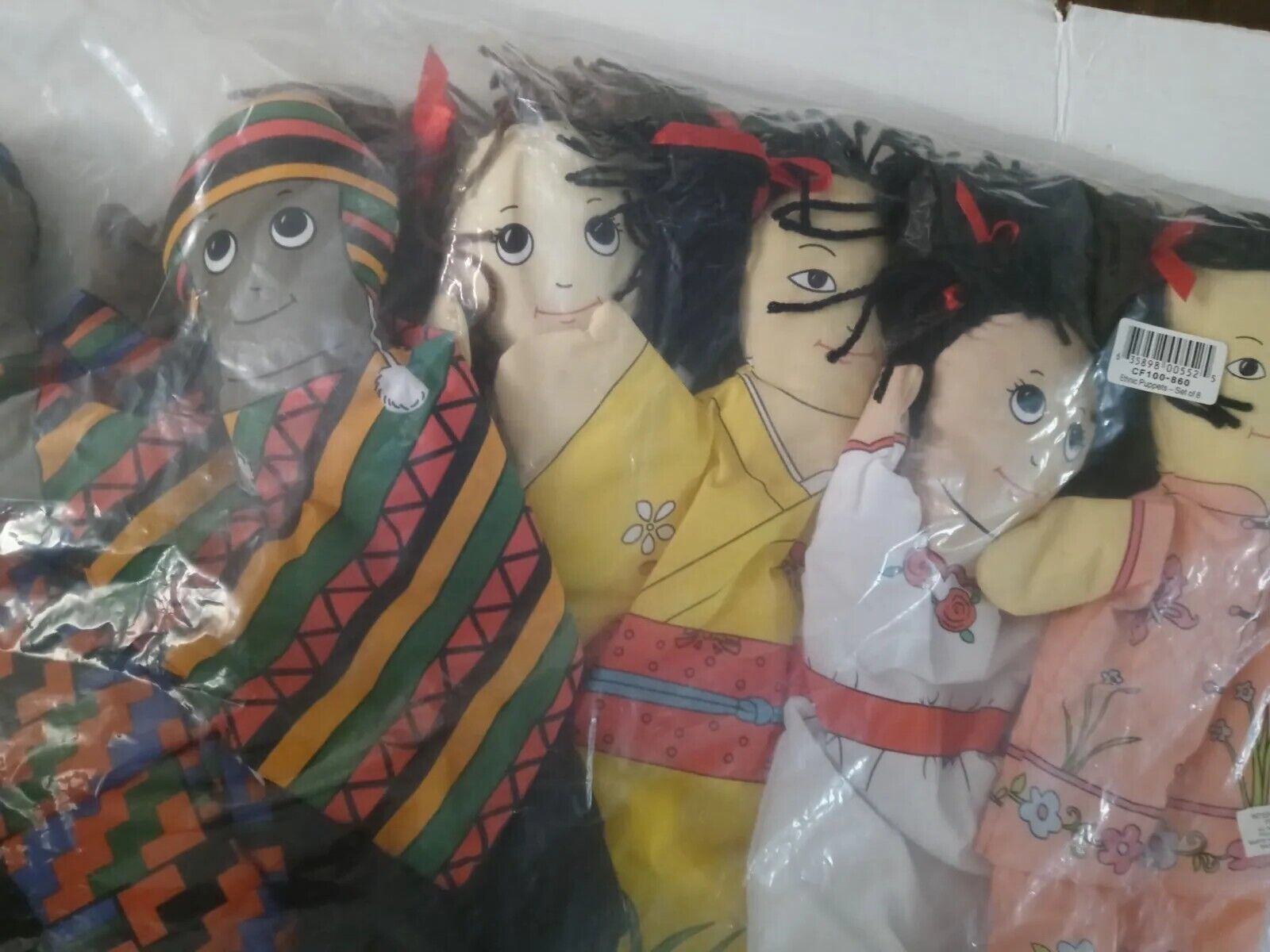 Family & Friends Puppets - Set of 8