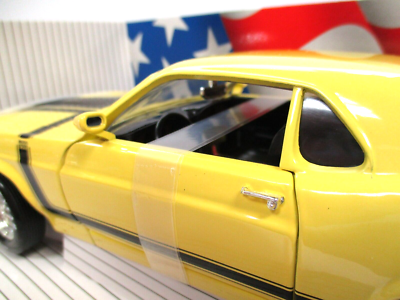 FORD MUSTANG BOSS 302 1970 JAUNE