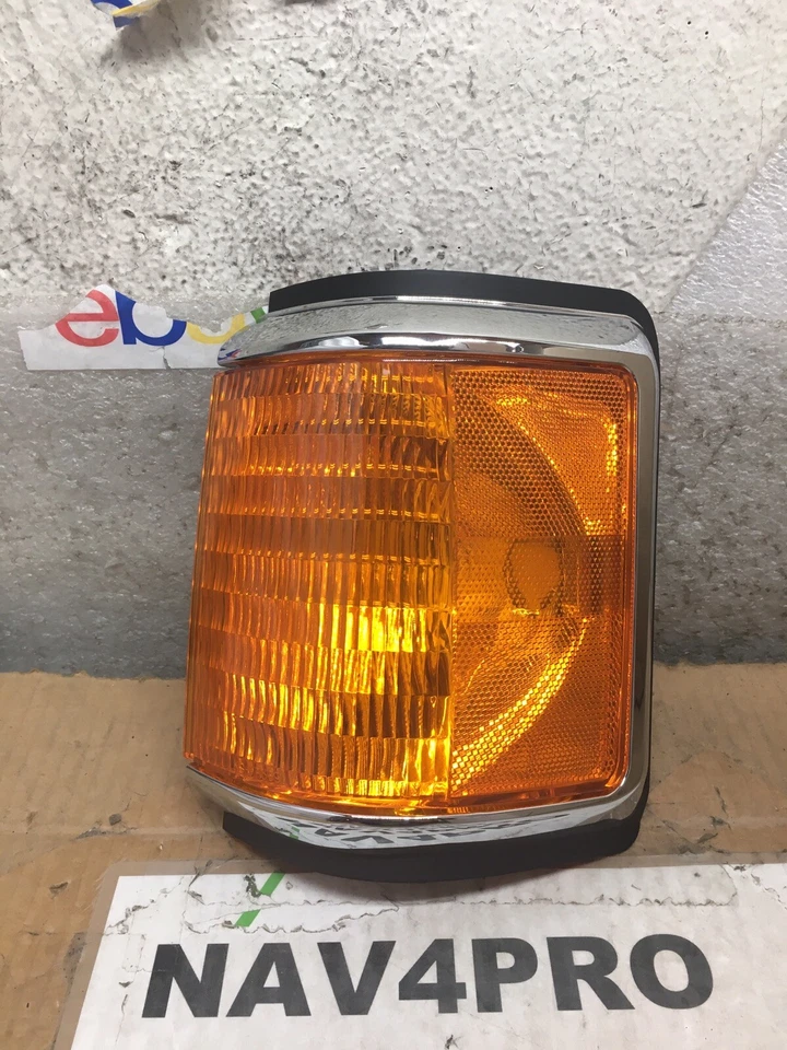 NEW 1987-1991 For Ford Bronco / F-150 LEFT Corner Signal Headlight Lamp #NT61 - Image 2 of 4