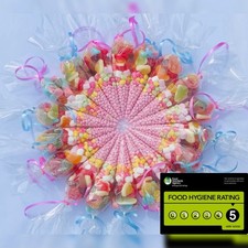 20 Pre-Filled Premium Sweet Cones,*FREE PERSONALISATION*party bags, BLUE OR PINK