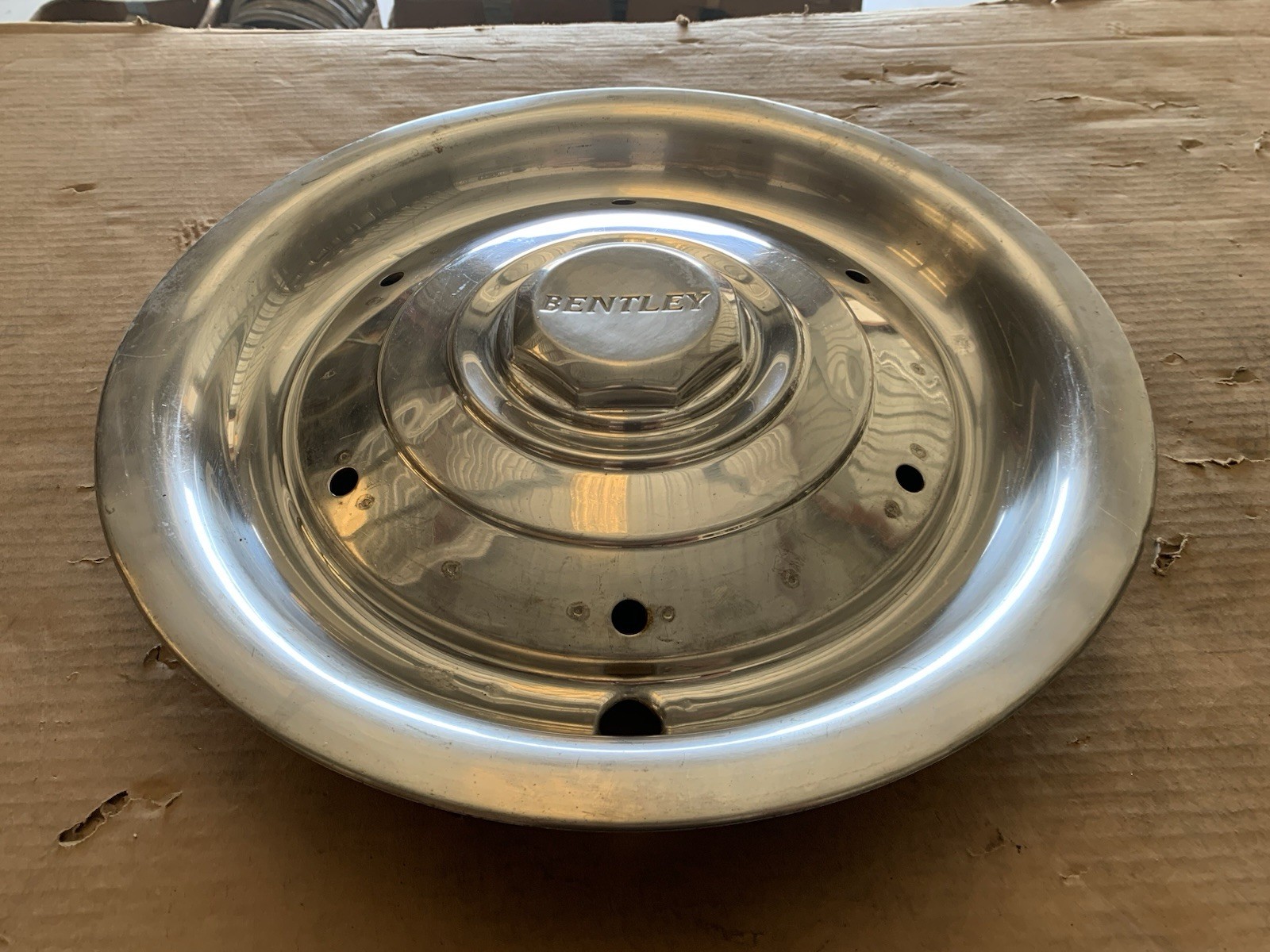 Bentley Hubcap Rim Wheel Cover Hub Cap 17" Across OEM USED NO RING 1