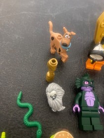 Lego Scooby Doo Minifigure Lot, Daphne Fred, Shaggy Swamp Crane Mummy 79503