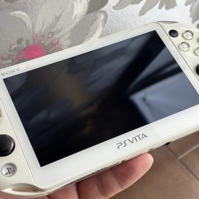 SONY PS Vita PCH-2000 Console White Very Good Fast Shipping No joystick drift.