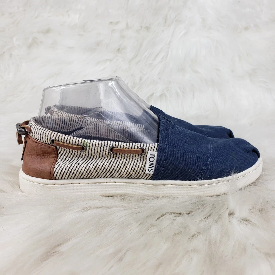 TOMS Navy Blue White Stripe Boat Deck Shoes Youth Size US 4 EUR 36 - Изображение 4 из 4