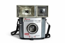 Vintage Kodak Brownie Starmite III 127 Film Camera Built-In Flash Made in USA