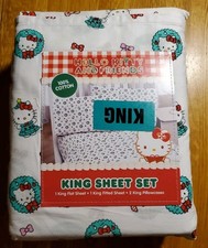 Sanrio Hello Kitty And Friends Christmas King Sheet Set Wreaths  BowTies Sheets