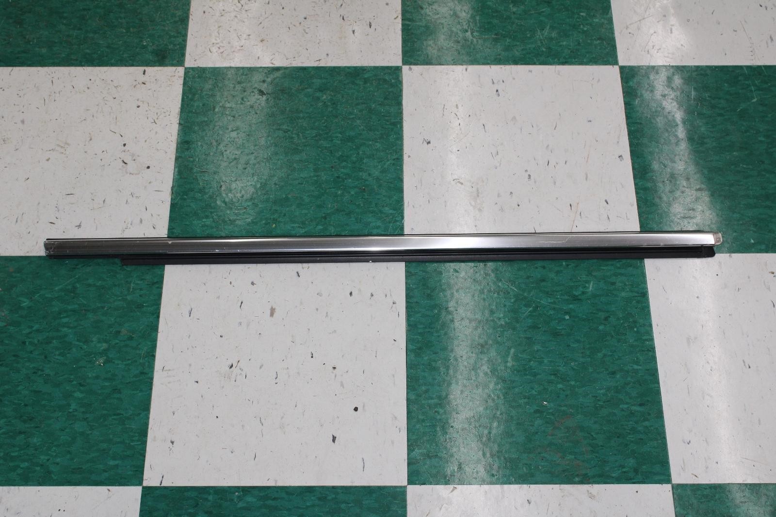 Maserati Ghibli 2014-2020 Front Right Molding Chrome