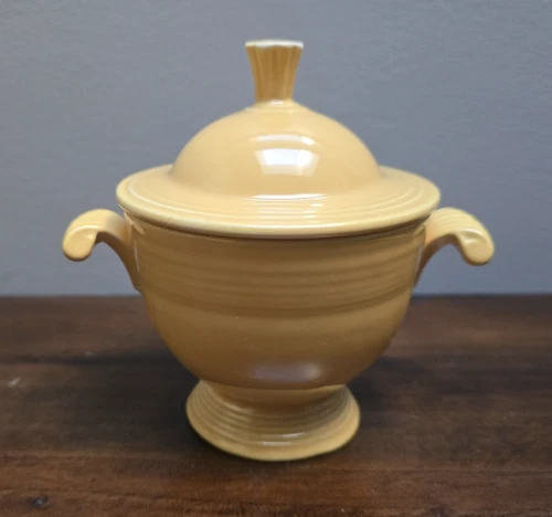 Vintage Fiesta - Sugar Bowl w/Lid, Scroll Handles in Yellow (1939-1969) - EUC