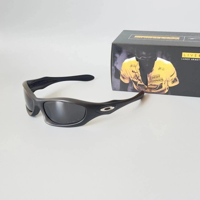 Oakley Monster Dog 00s Vintage Sunglasses Black Lenses/Matte Frames