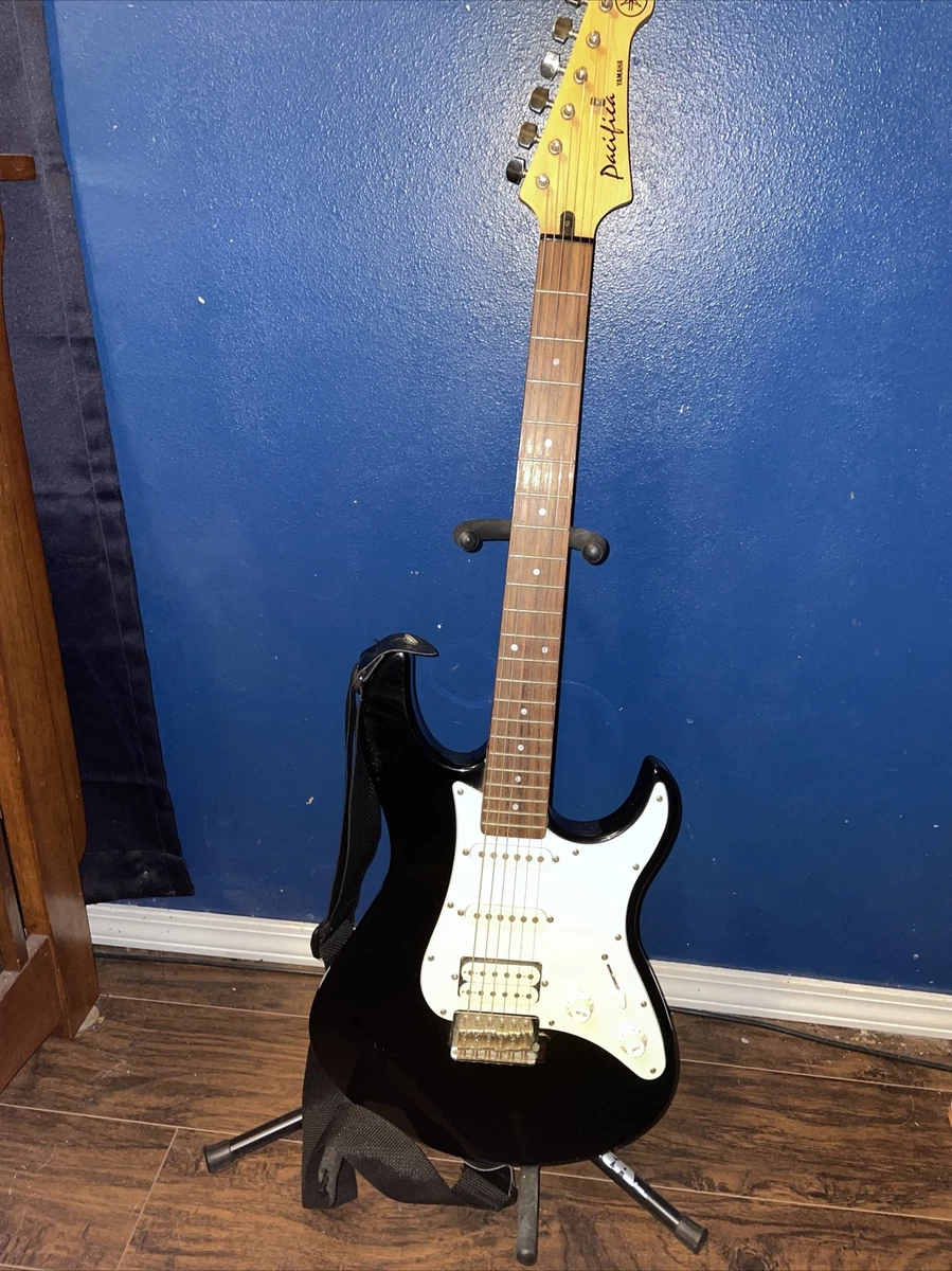 Yamaha top pacifica pac012
