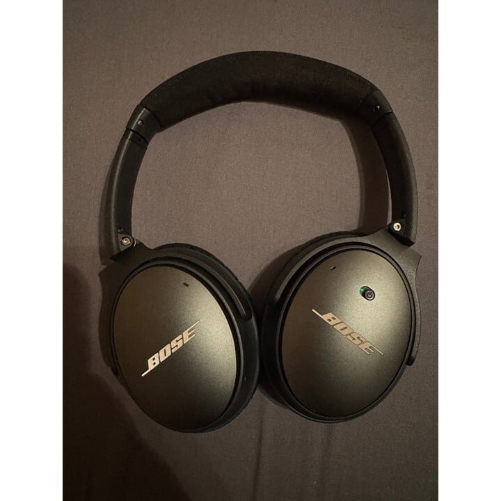 Bose QuietComfort QC35 Wireless Noise-Canceling Headphones w/ Case
