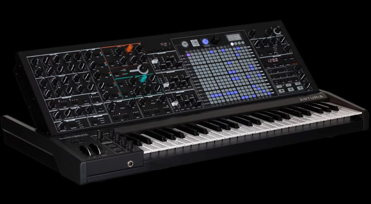 Arturia Keylab Mk3 49 Arturia MatrixBrute Noir 49-Key Analog ...
