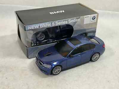 BMW 5er Limousine blau drahtlose Computermaus Mini Automodell Händler Promo J...