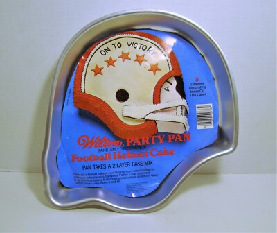 WILTON PARTY PAN: Football Helmet Welcome SPRING, HOME