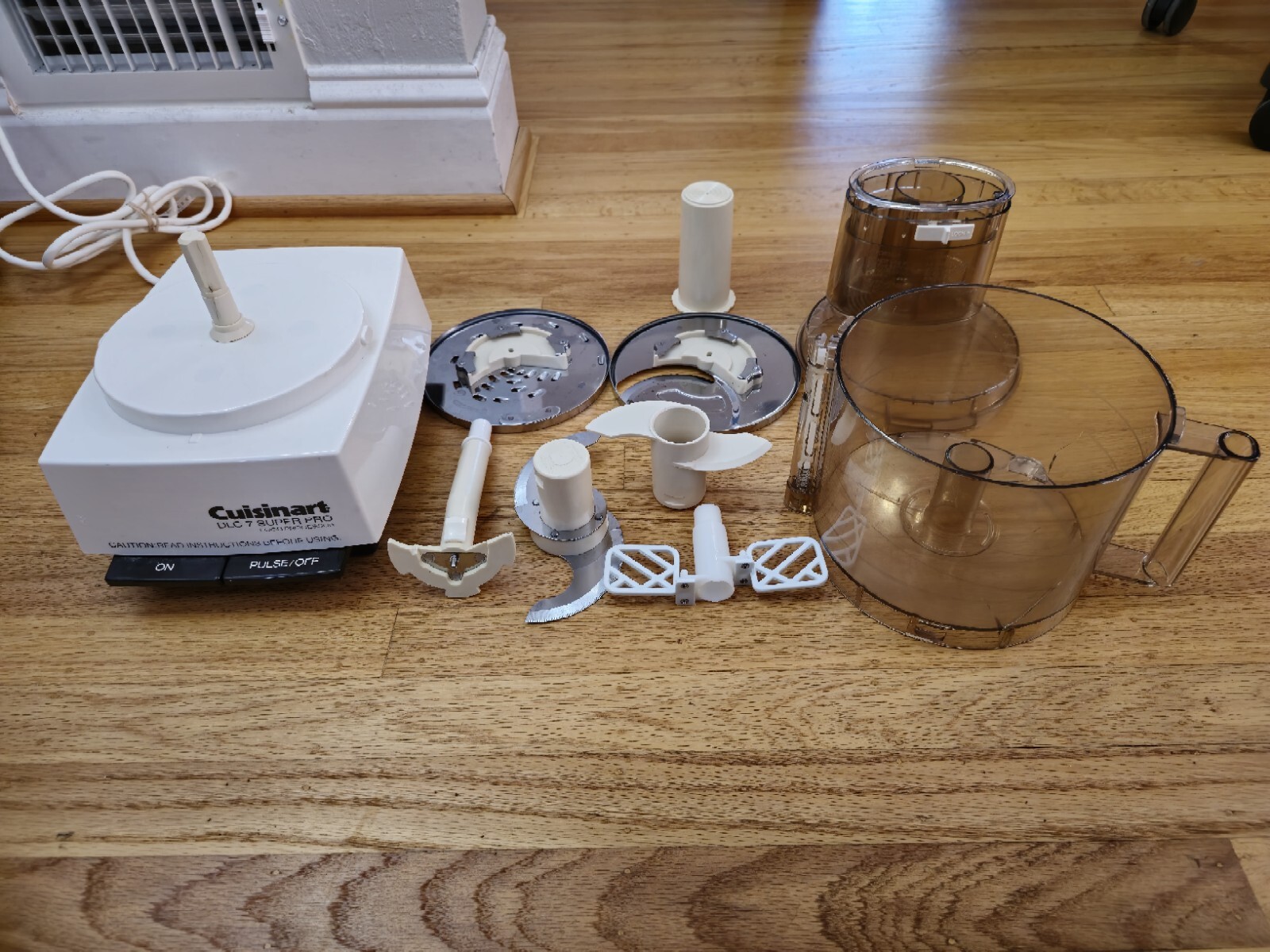 LOT Cuisinart DLC7 Super Pro Food Processor DLC7 Disc Set