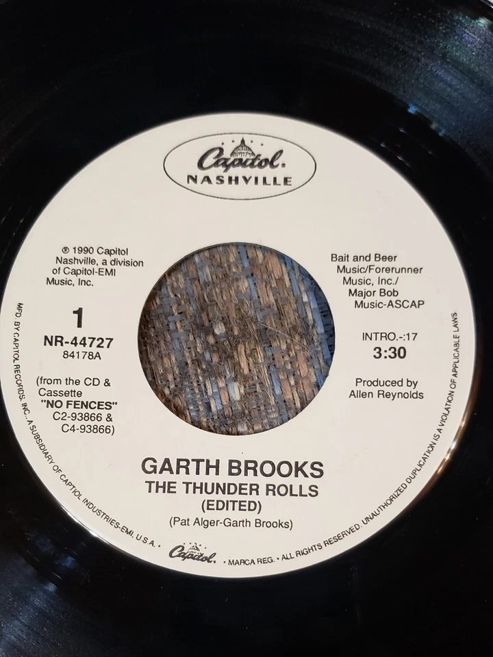 Garth Brooks 45rpm The Thunder Rolls (Edited) - Victim Of The Game Capital - Image 3 of 4