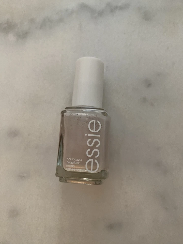Essie Nagellack Pillow Talk The Talk Rosa Beige