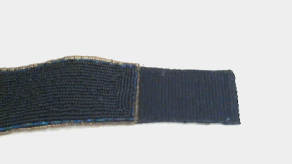 Cinturón negro de múltiples semillas 32" de extremo a extremo 3" de ancho cierre de bucle de gancho central Foto 4 de 4