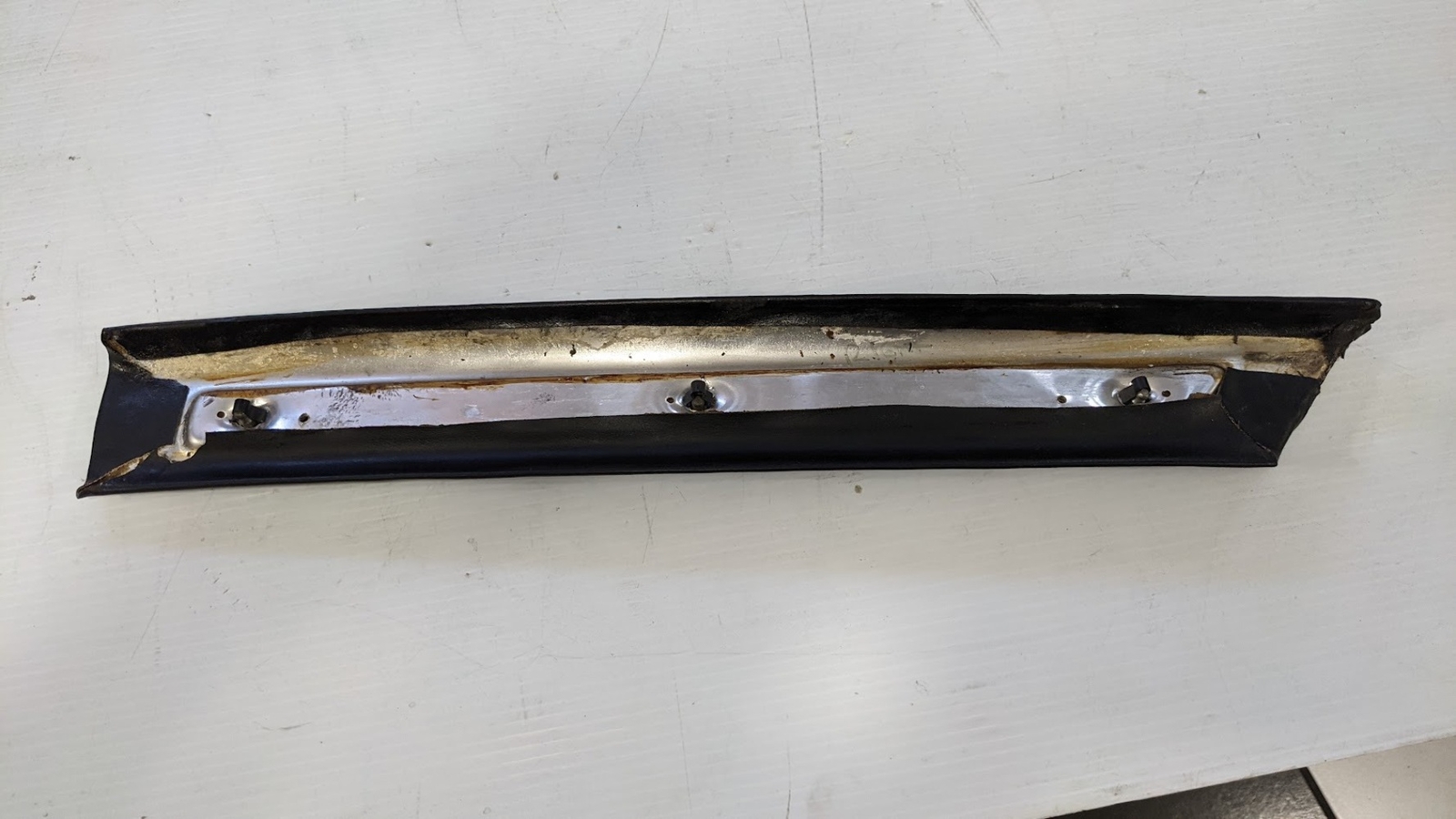 FERRARI 308 GTSi inside cover A PILLAR WITH TRIM 60356706 RIGHT SIDE -