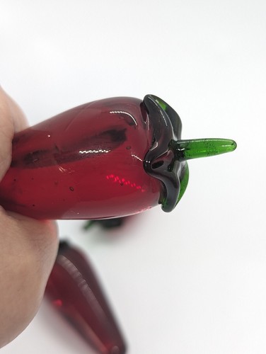 Art Glass Ruby Red Chili Peppers 3.5" Fake Fruit Vegetable Food Decor Set of 4 - Picture 6 of 13