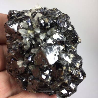 Kassiterit großer Kristallhaufen Huanuni Mine Bolivien 322 Gramm 6 x 5 cm
