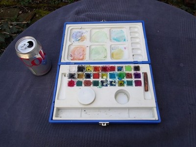 Rowney Künstlermaterialien im blauen Kunststoffkoffer